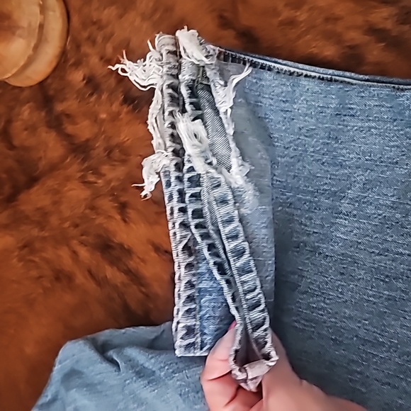 JEANS - Picture 3 of 5